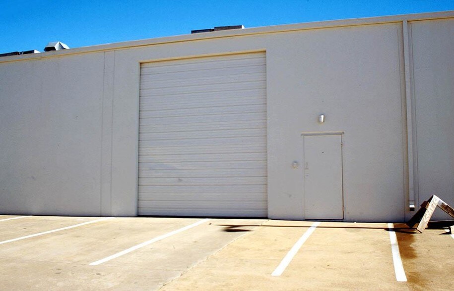 More Photos Of 605 109th St, Arlington Unknown For Lease