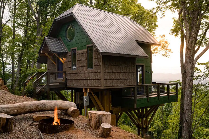 More Photos Of 75 Treehouse Hvn, Asheville Multifamily For Sale