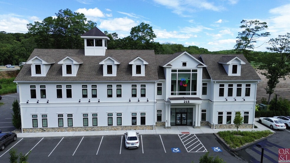 More Photos Of 215 Elm St, Old Saybrook Unknown For Lease