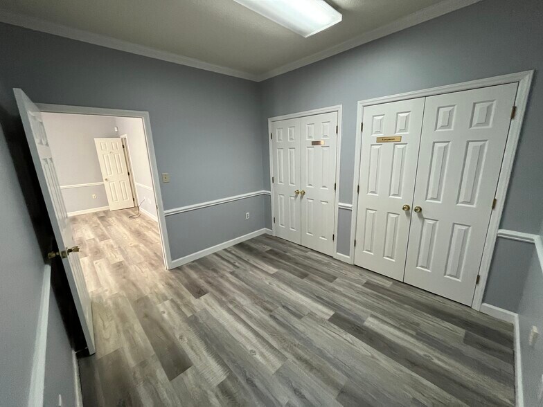 More Photos Of 701 W Main St, Jamestown Office For Lease