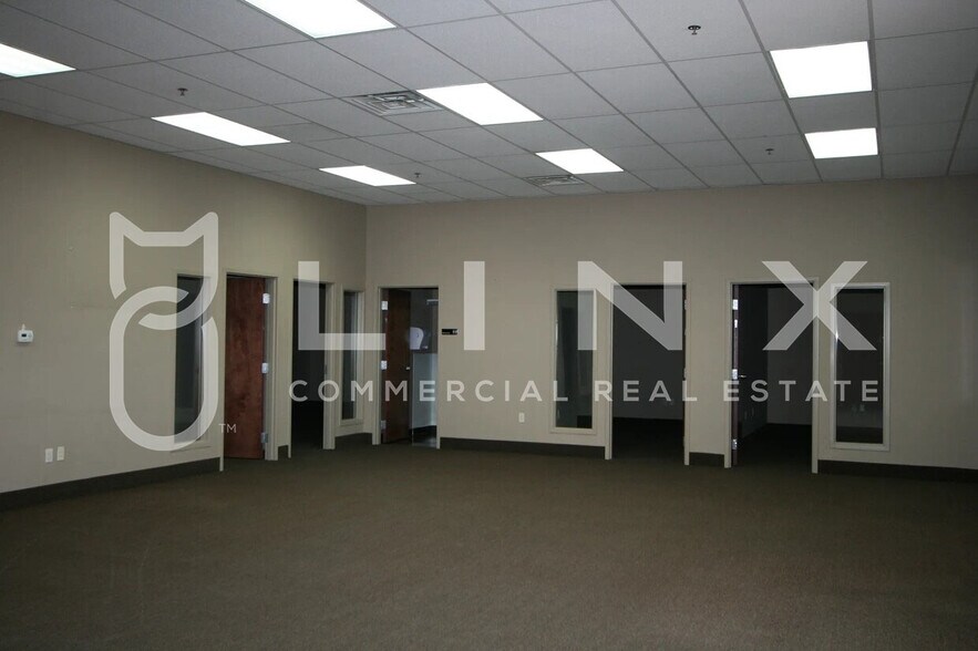 More Photos Of 1076 E Commerce St, Saint George Warehouse For Lease