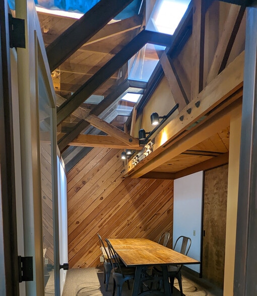 More Photos Of 829 De la Vina St, Santa Barbara Office For Lease