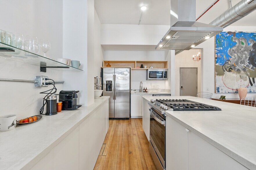 More Photos Of 1016 Fifth Ave, Pittsburgh Storefront Retail Residential For Sale