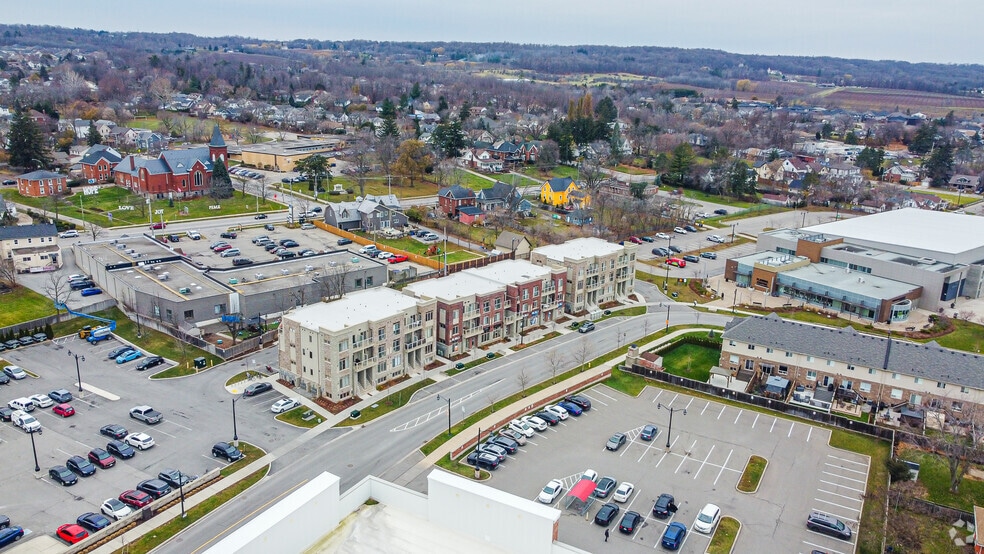 More Photos Of 5014 Serena Dr, Beamsville Apartments For Sale