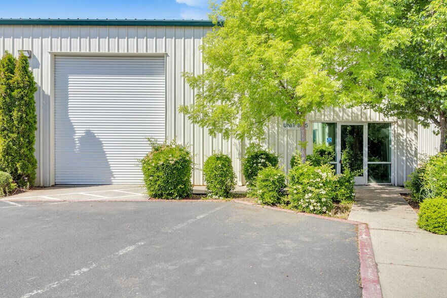 More Photos Of 18855 Microtronics, Sonora Industrial For Sale