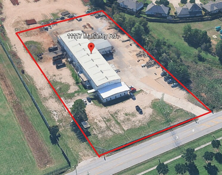 More Photos Of 11117 Mahaffey Rd, Tomball Manufacturing For Sale