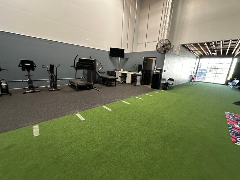 More Photos Of 861 Harold Pl, Chula Vista Research And Development For Sale