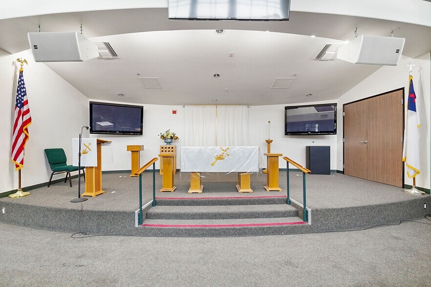 More Photos Of 3126 W Johnston Ave, Hemet Religious Facility For Sale