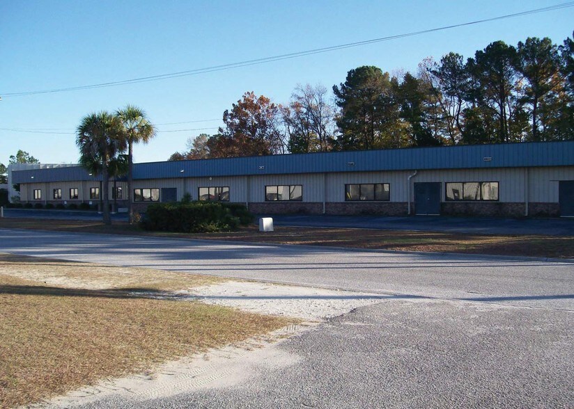 More Photos Of 1007 Bankton Cir, Hanahan Flex For Lease