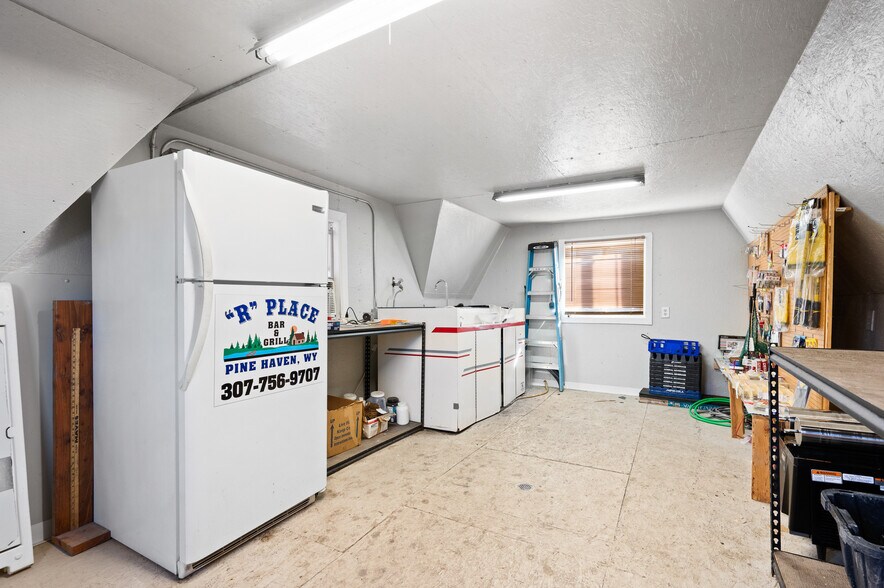 More Photos Of 2 Hays Blvd, Pine Haven Restaurant For Sale