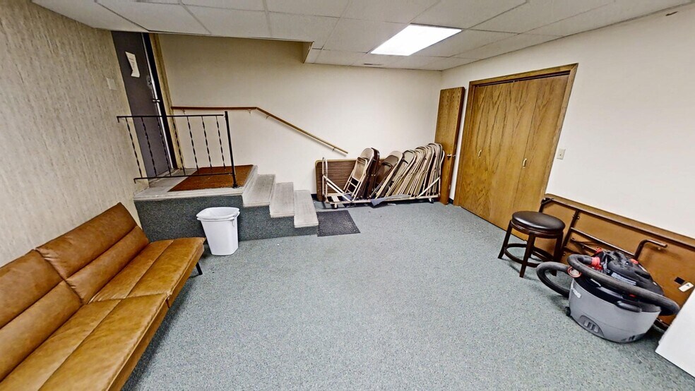 More Photos Of 103-105 E 27th St, Hays Office For Sale