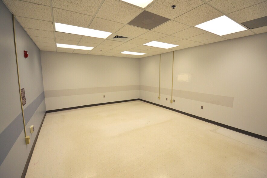 More Photos Of 145 Kimel Park Dr, Winston-Salem Medical For Lease
