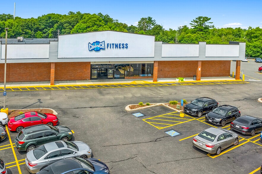 More Photos Of 238-310 Grove St, Braintree Unknown For Lease