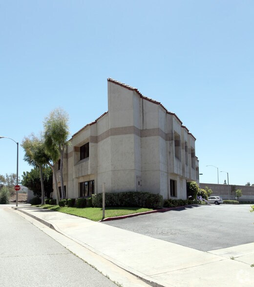 More Photos Of 1175 E Garvey St, Covina Loft Creative Space For Lease