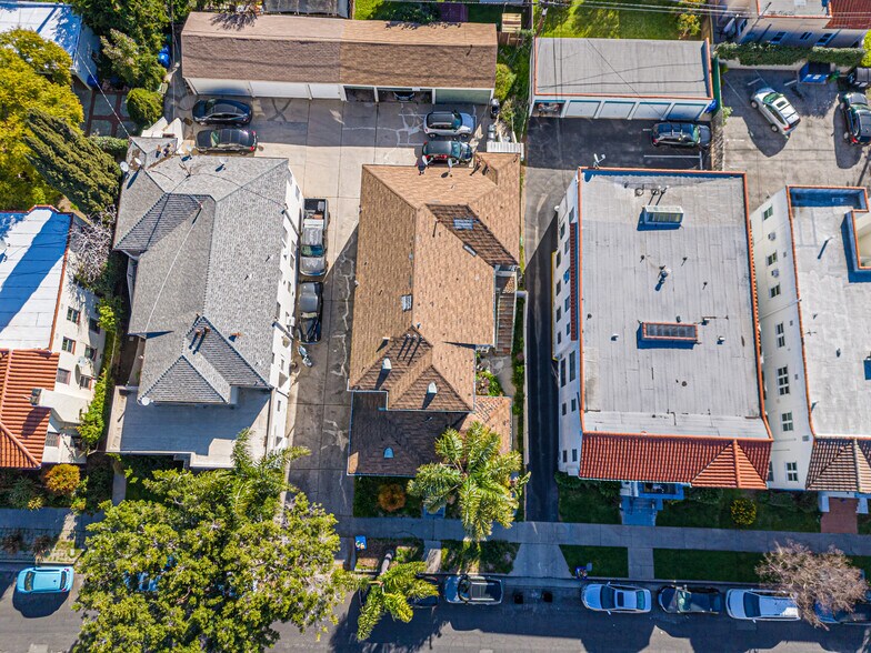 More Photos Of 610 N Spaulding Ave, Los Angeles Apartments For Sale