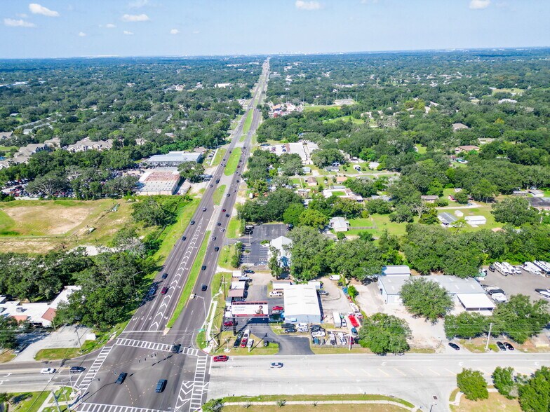 More Photos Of 112 N Mulrennan Rd, Valrico Warehouse For Sale