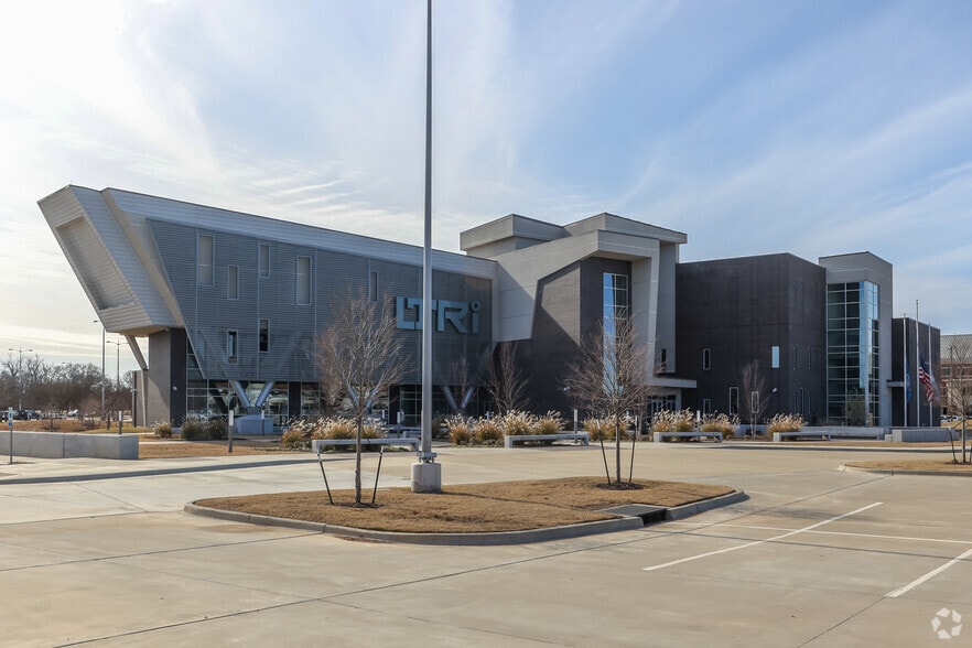 More Photos Of 6250 Texas Street, Bossier City Office For Lease