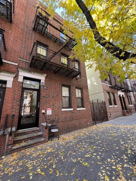 More Photos Of 3149 33rd St, Astoria Apartments For Sale