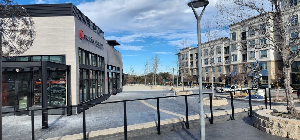 More Photos Of 6560 John Hickman Pky, Frisco Storefront For Lease