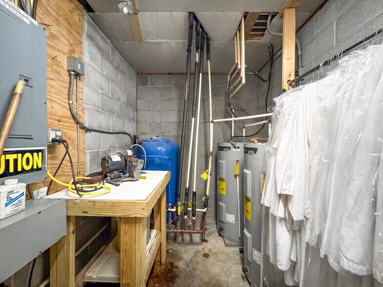 More Photos Of 151 Slaughter House Rd, Claysburg Warehouse For Sale