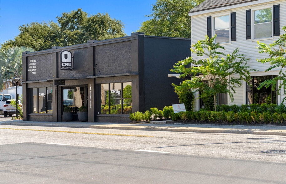More Photos Of 2506-2510 S MacDill Ave, Tampa Unknown For Lease
