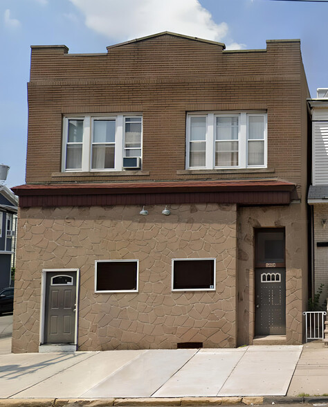 Primary Photo Of 563 Avenue A, Bayonne Bar For Lease