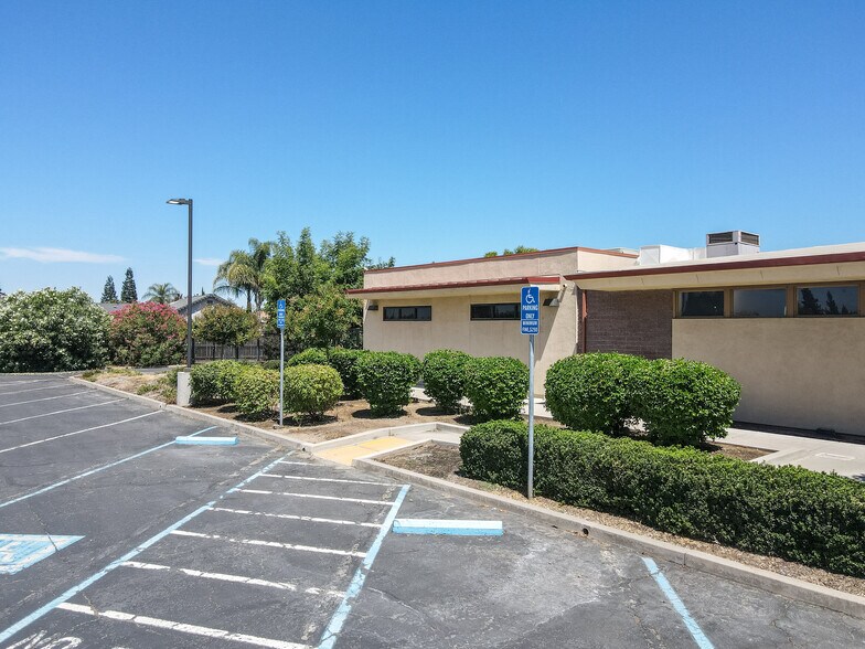 More Photos Of 971 E Broadway Ave, Atwater Office For Lease