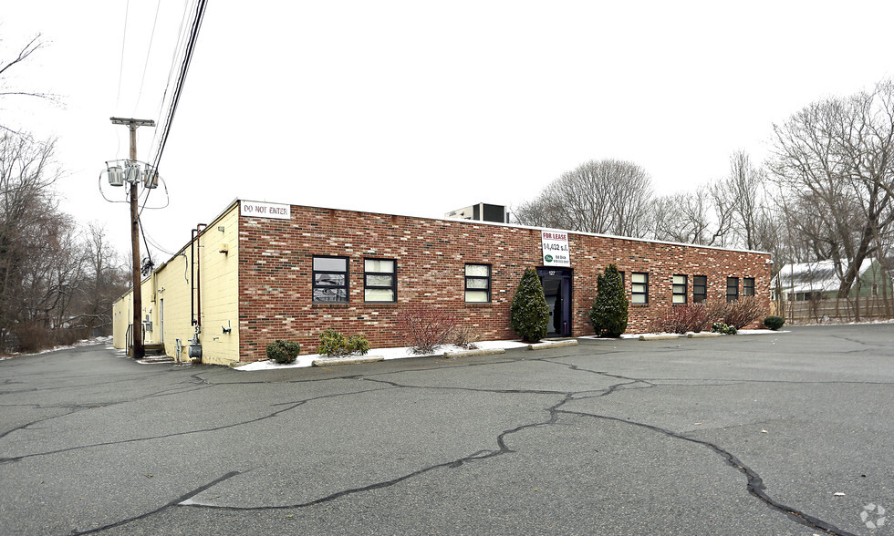 Primary Photo Of 127 High St, Ipswich Warehouse For Lease