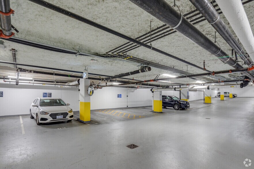 More Photos Of 901 Lougheed Hwy, Coquitlam Multifamily For Sale