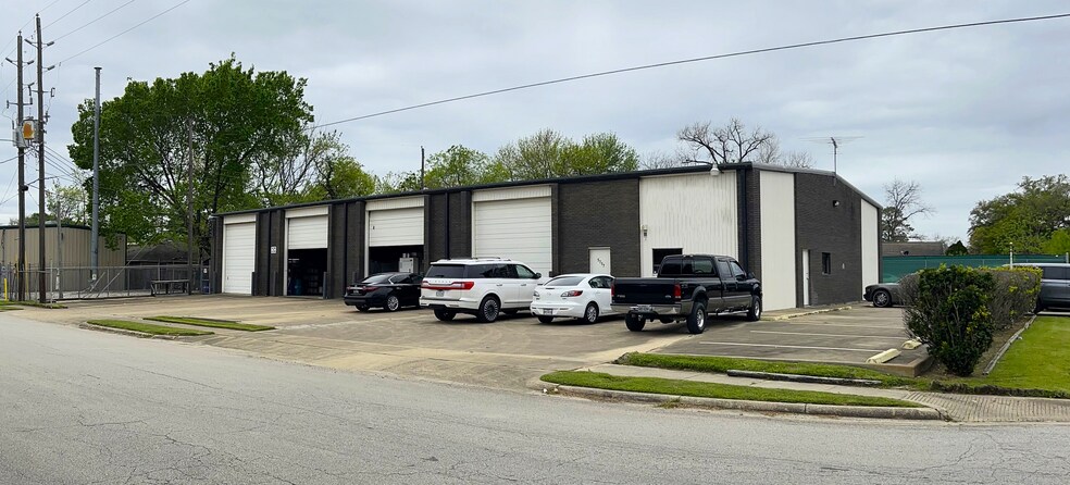 Primary Photo Of 5757 Teague Rd, Houston Warehouse For Lease