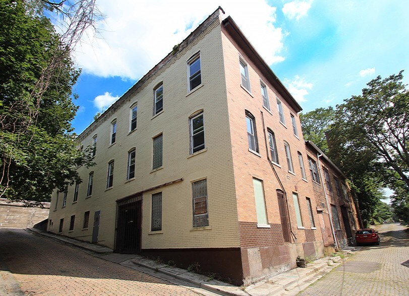 More Photos Of 321 Pennwood Ave, Pittsburgh Warehouse For Lease