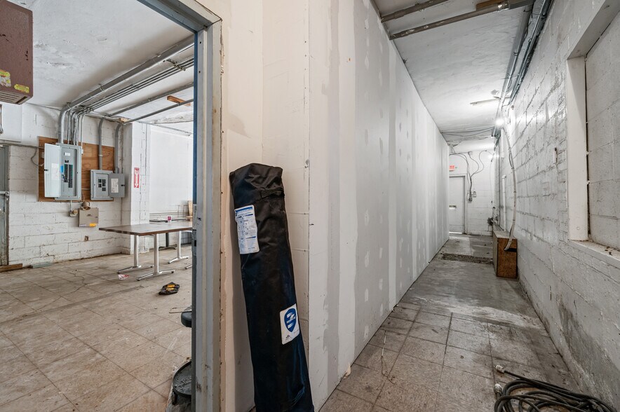 More Photos Of 1351 Washington Blvd, Pittsburgh Warehouse For Lease