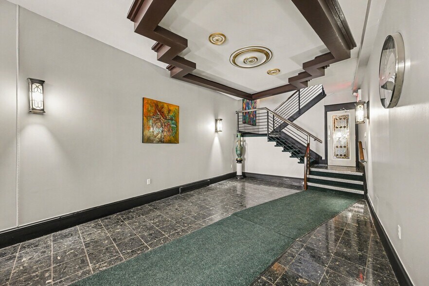 More Photos Of 110 Clarence St, Ottawa Office For Lease