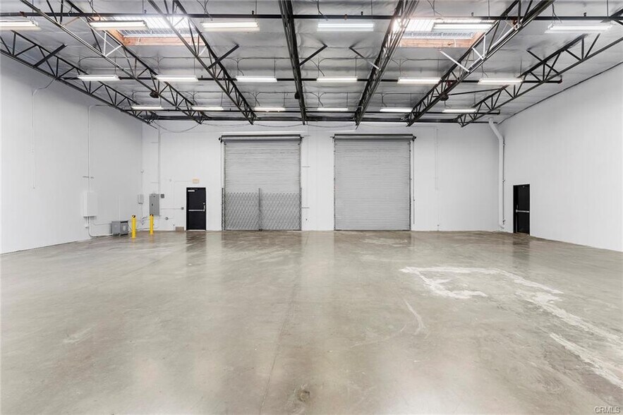 More Photos Of 15350 Fairfield Ranch Rd, Chino Hills Warehouse For Lease