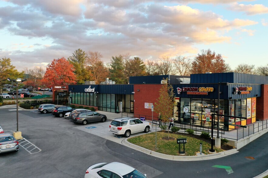 Primary Photo Of 7090 Deepage Dr, Columbia Freestanding For Sale