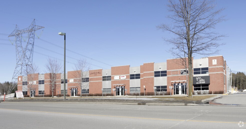 More Photos Of 3130 Boul des Entreprises, Terrebonne Flex For Lease