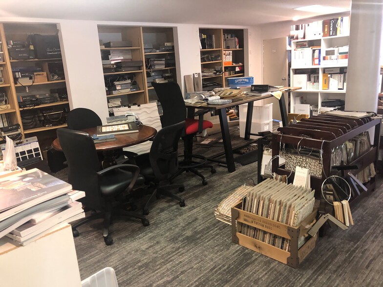 More Photos Of 445 US Highway 202, Flemington Freestanding For Lease