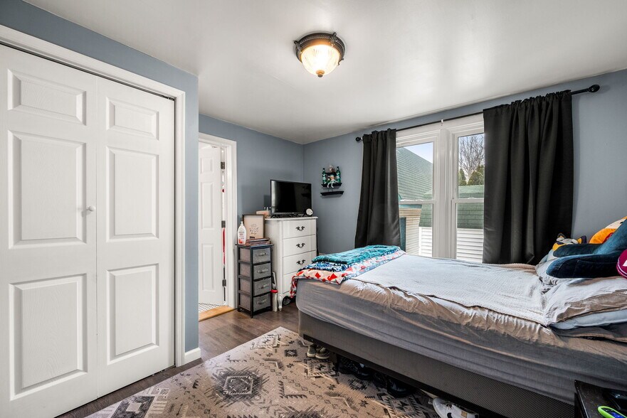 More Photos Of 217 White Ave, Linwood Apartments For Sale