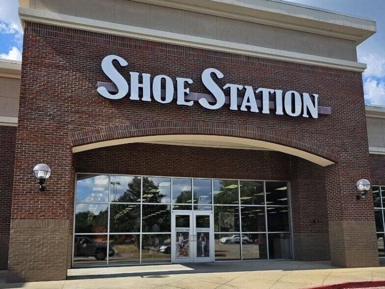 More Photos Of EASTCHASE Pky, Montgomery Unknown For Lease