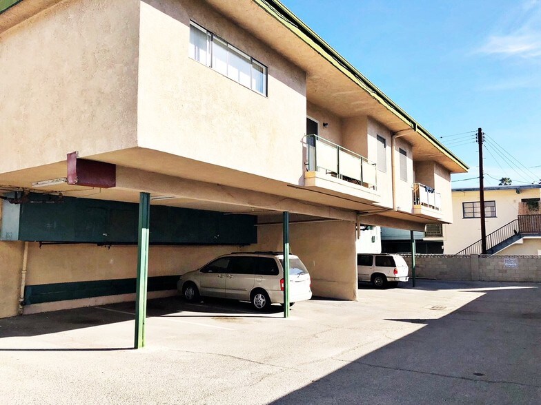 More Photos Of 11940 Burbank Blvd, Valley Village Apartments For Sale
