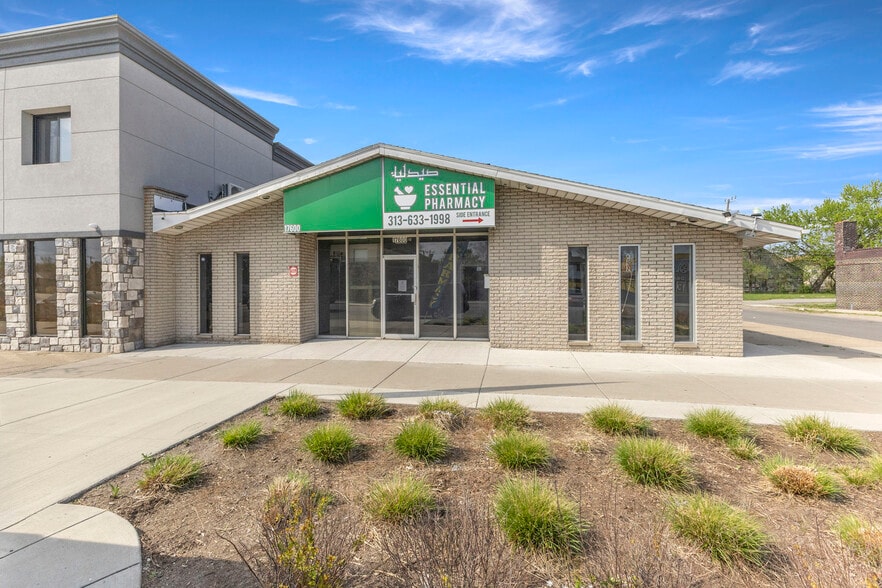 More Photos Of 17600 W Warren Ave, Detroit Office For Lease