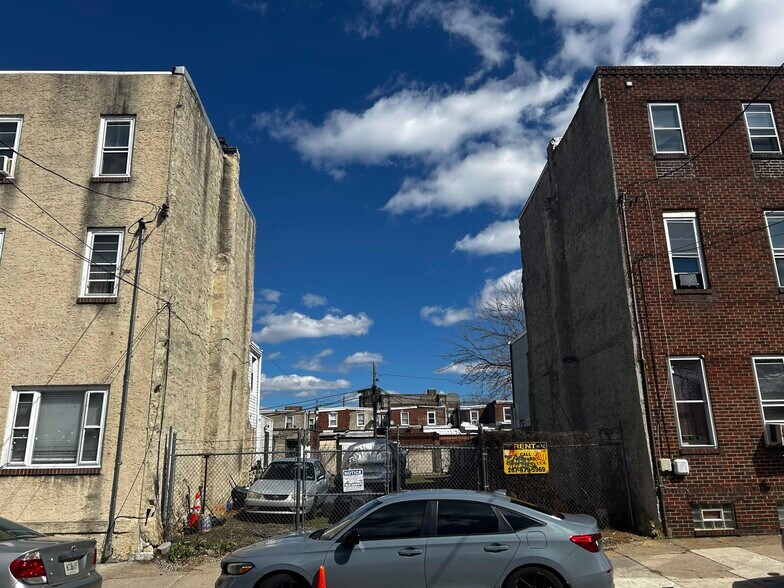 More Photos Of , Philadelphia Unknown For Sale