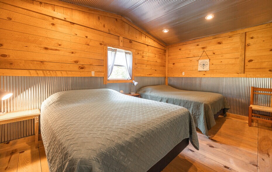 More Photos Of 11726 Highway K, Jadwin Hotel For Sale