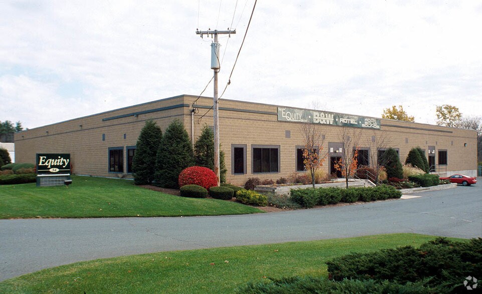 More Photos Of 54 Concord St, North Reading Light Manufacturing For Sale
