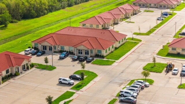 More Photos Of 2743 Smith Ranch Rd, Pearland Office For Sale