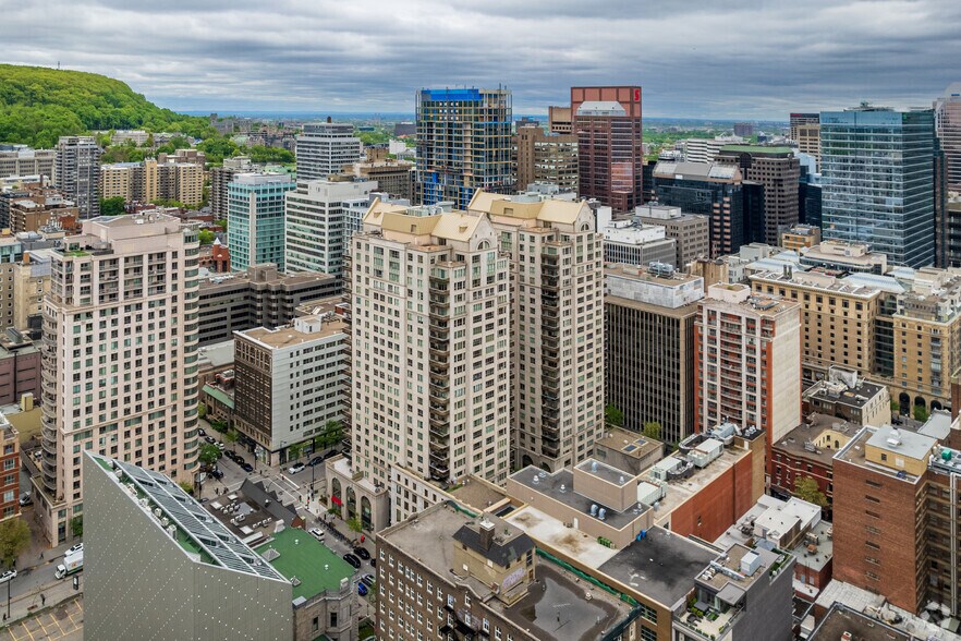 More Photos Of 1200 Boul De Maisonneuve O, Montréal Apartments For Sale