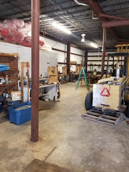 More Photos Of 300 E Brazos St, Freeport Warehouse For Sale
