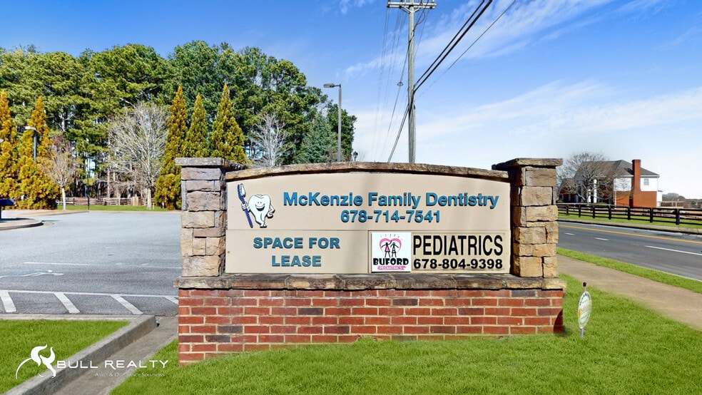 More Photos Of 3700 Ridge Rd, Buford Medical For Lease