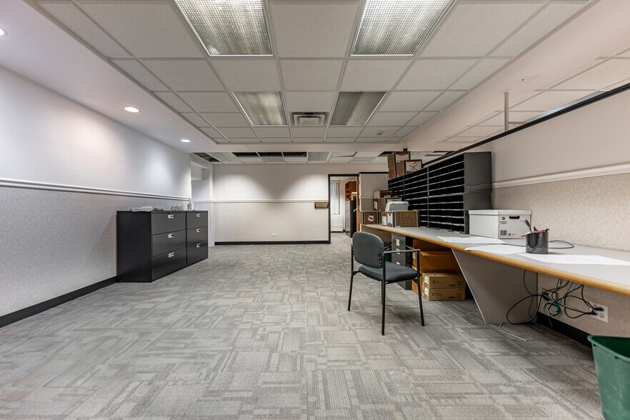 More Photos Of 5430 Saint Charles Rd, Berkeley Office For Sale