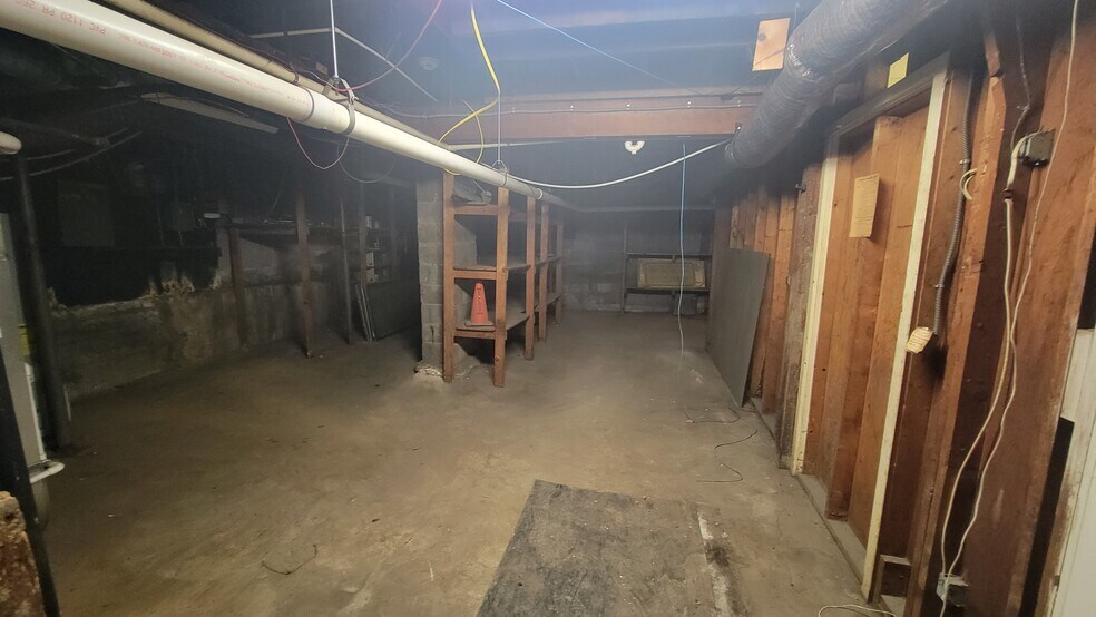 More Photos Of 2045 University Ave, Morgantown Convenience Store For Sale